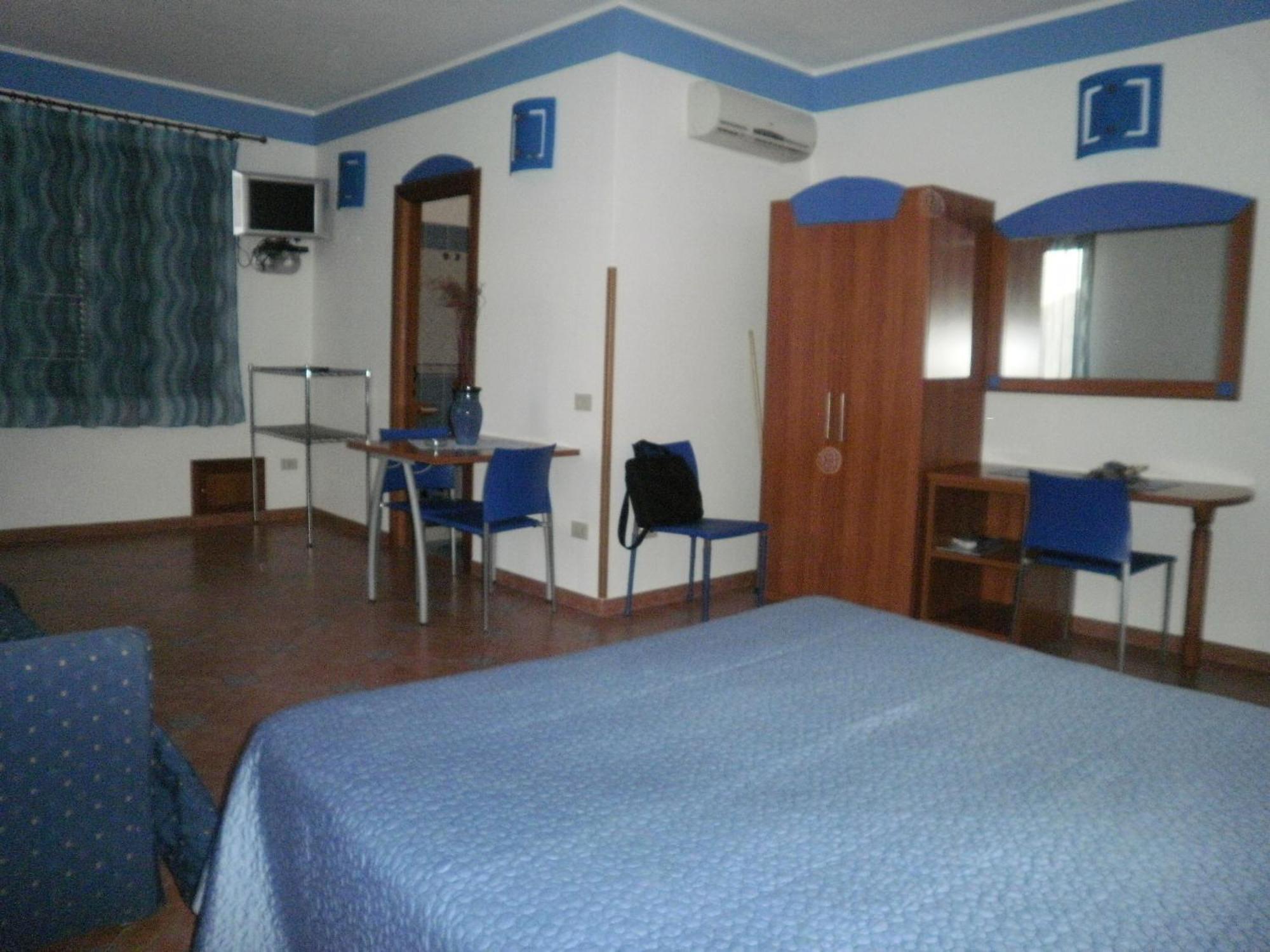 Sogni Nel Blu Aparthotel Isola di Ustica Δωμάτιο φωτογραφία