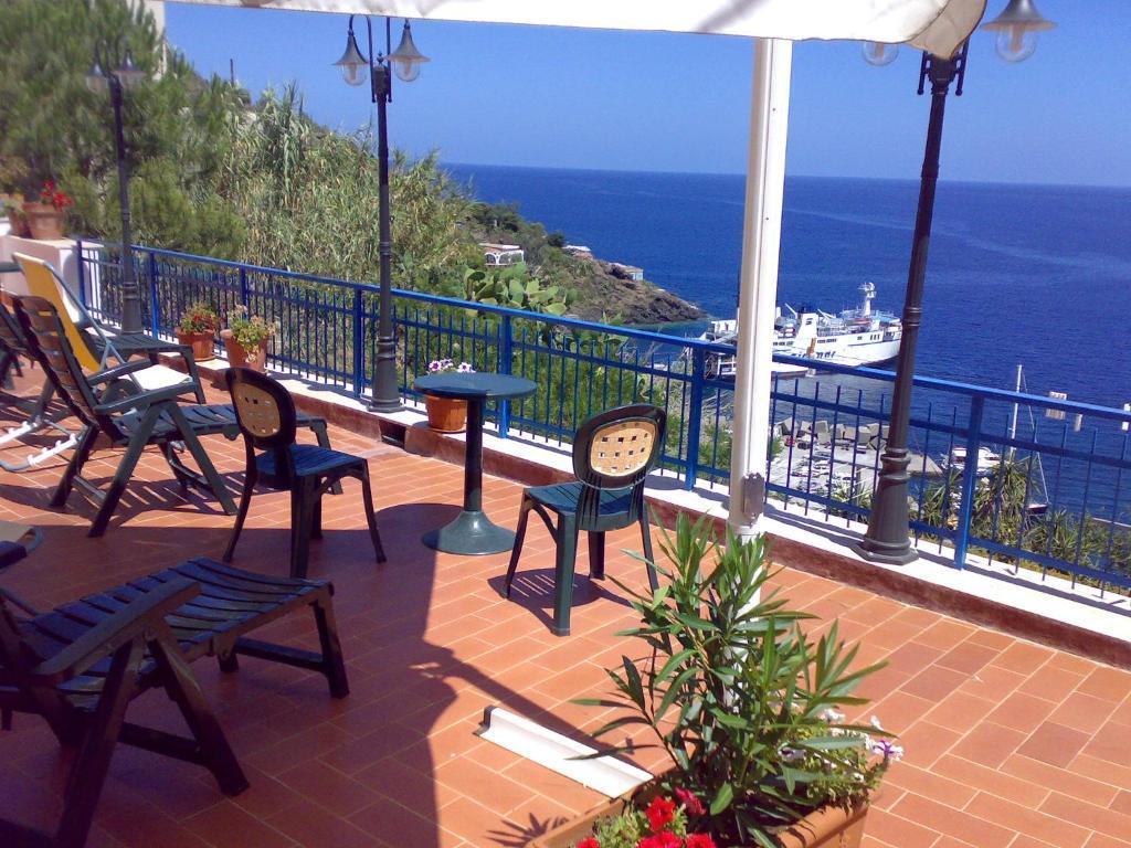 Sogni Nel Blu Aparthotel Isola di Ustica Εξωτερικό φωτογραφία