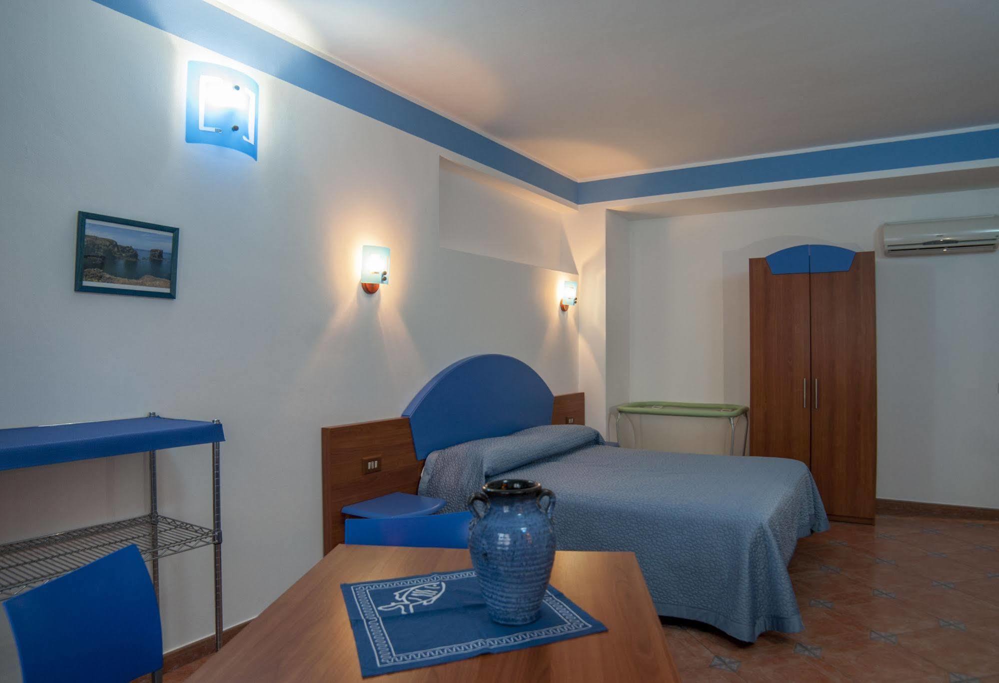 Sogni Nel Blu Aparthotel Isola di Ustica Εξωτερικό φωτογραφία