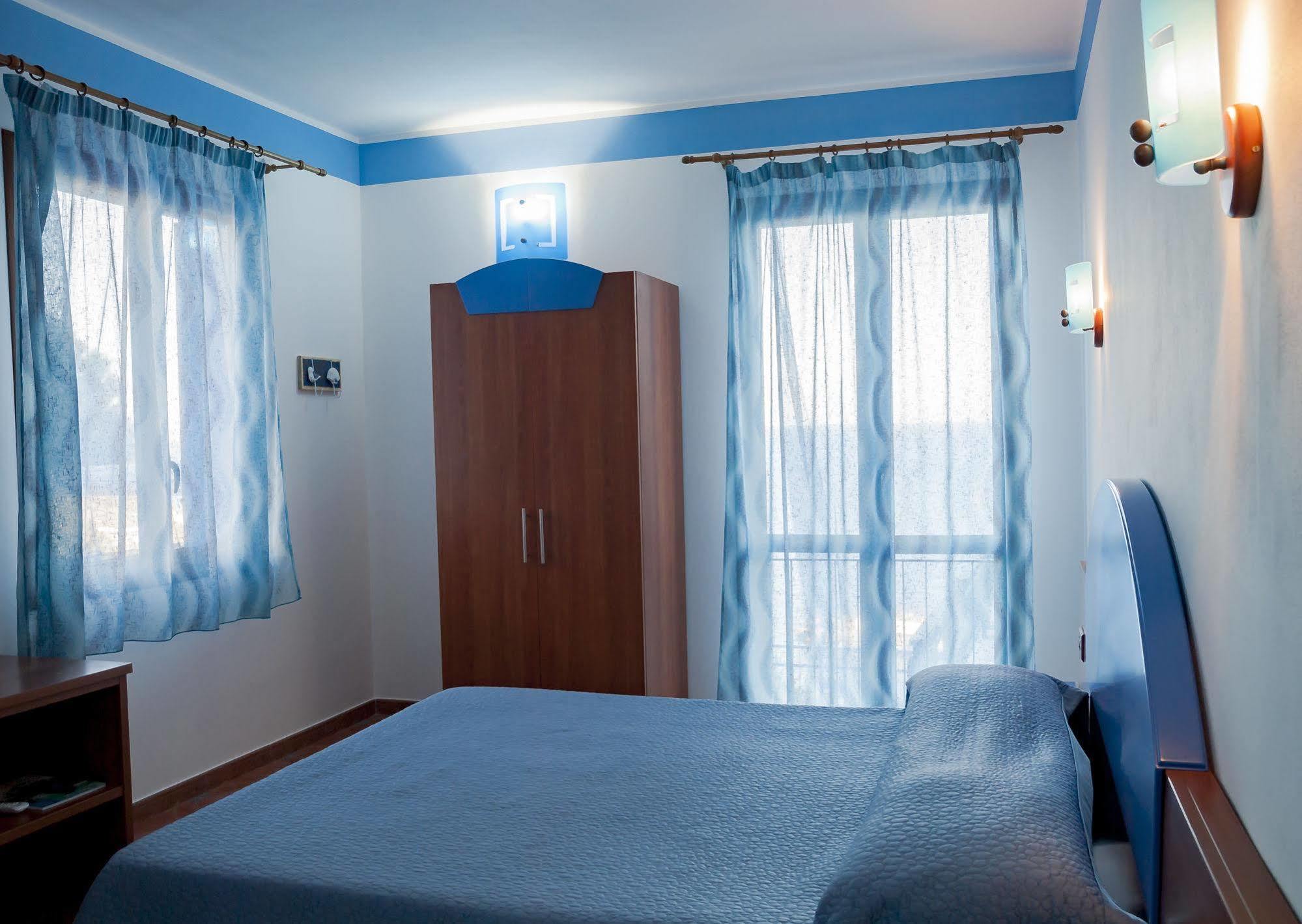 Sogni Nel Blu Aparthotel Isola di Ustica Εξωτερικό φωτογραφία