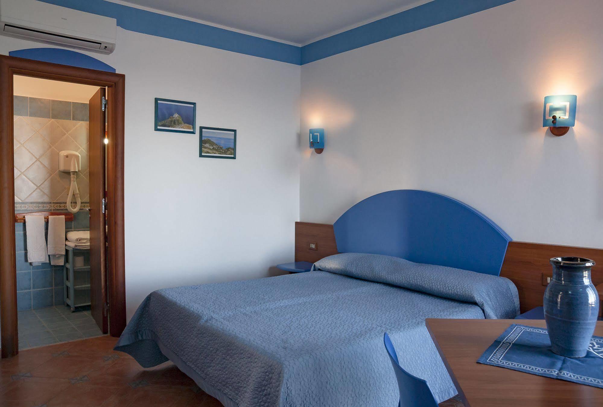 Sogni Nel Blu Aparthotel Isola di Ustica Εξωτερικό φωτογραφία